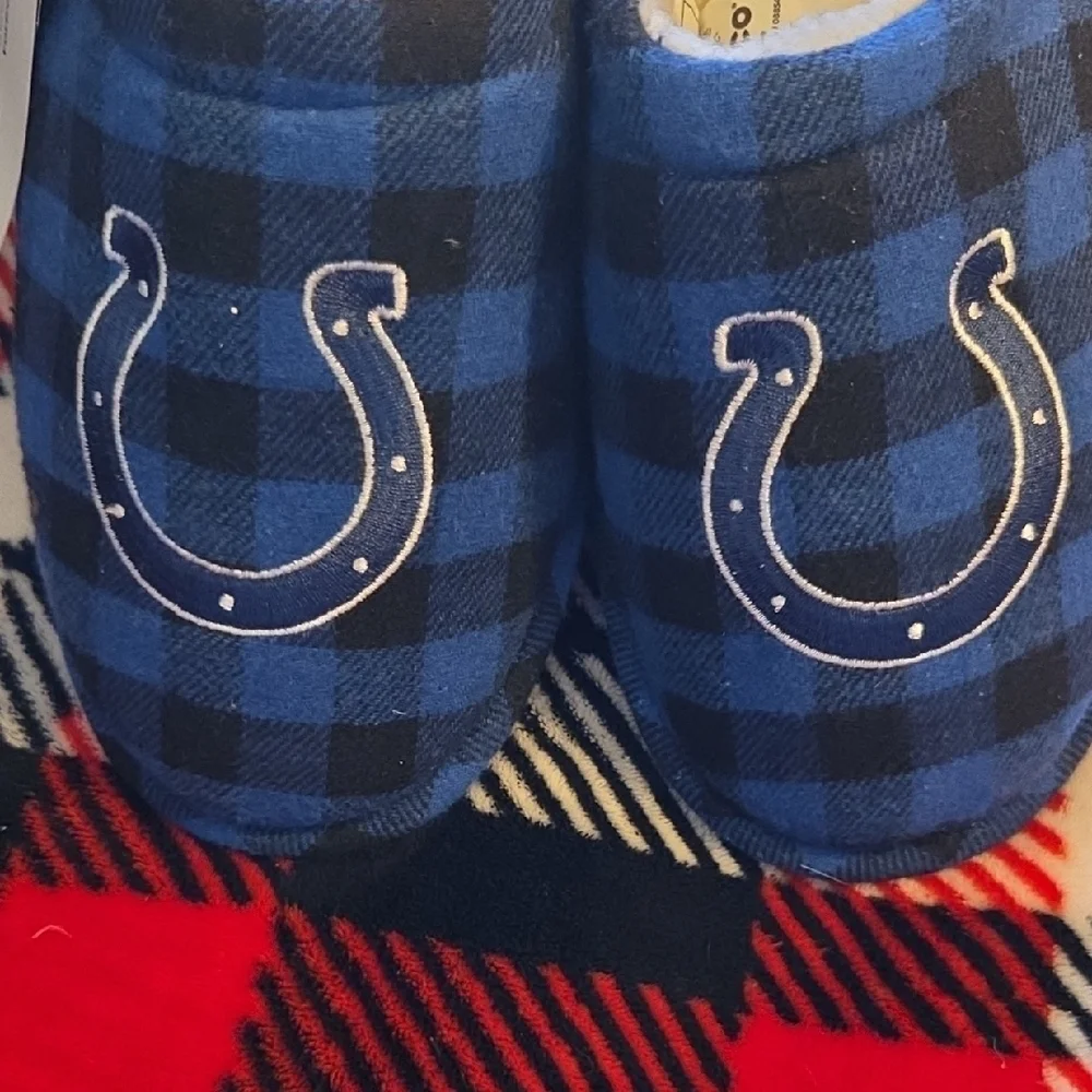 Blue and Black Cozy Slippers for Everyday Comfort